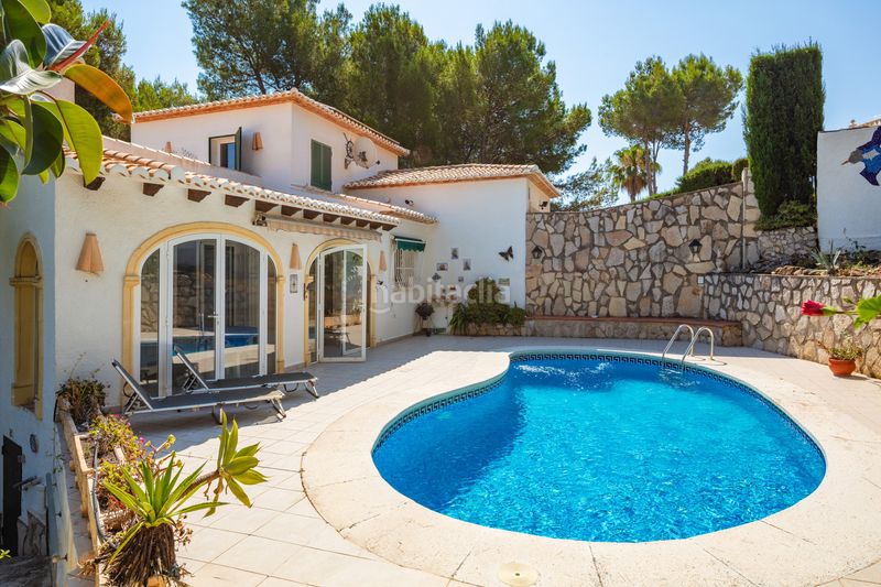 Foto a1ad9aa0-6706-4214-8428-52ee4206d218. Casa amb aparcament piscina a Centro Pedreguer