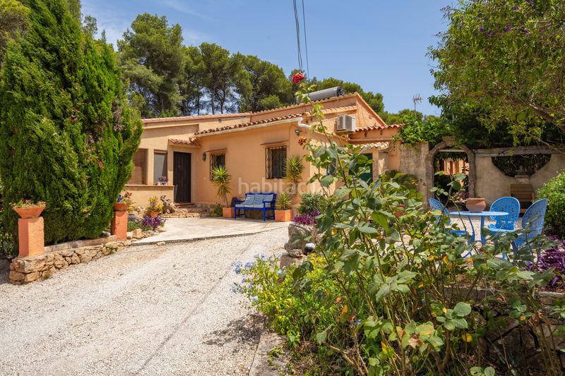 Foto b44850fb-d767-4512-b9c2-c51a1f9e5fa9. Casa amb calefacció aparcament piscina a Puerto Xàbia