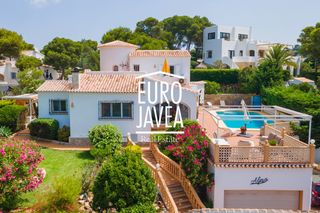 Casa in La Granadella - Costa Nova. En exclusiva,  villa alma con encanto y vistas al mar en ambolo,