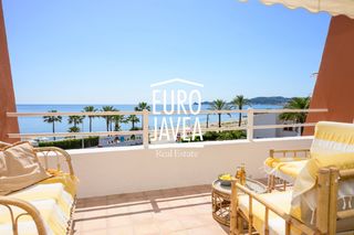 Appartement in Montañar-El Arenal. Exclusivo ático de lujo en primera línea de mar en montañar  jáv
