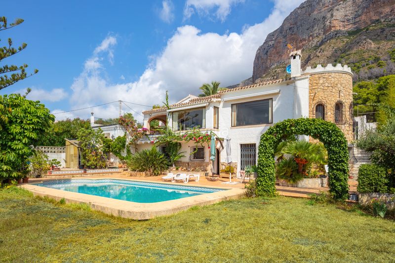 Foto 0272c016-19ed-476d-9985-35907d154739. Casa amb calefacció aparcament piscina a Montgó - Ermita Xàbia