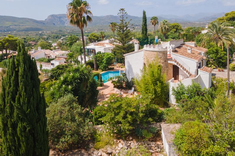 Foto a70b74a8-3392-4b4c-afa2-fe937b045a6f. Casa amb calefacció aparcament piscina a Montgó - Ermita Xàbia