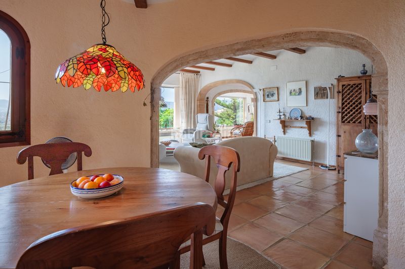 Foto c8ba8000-f694-44ec-8764-816b61bea1cb. Casa amb calefacció aparcament piscina a Montgó - Ermita Xàbia