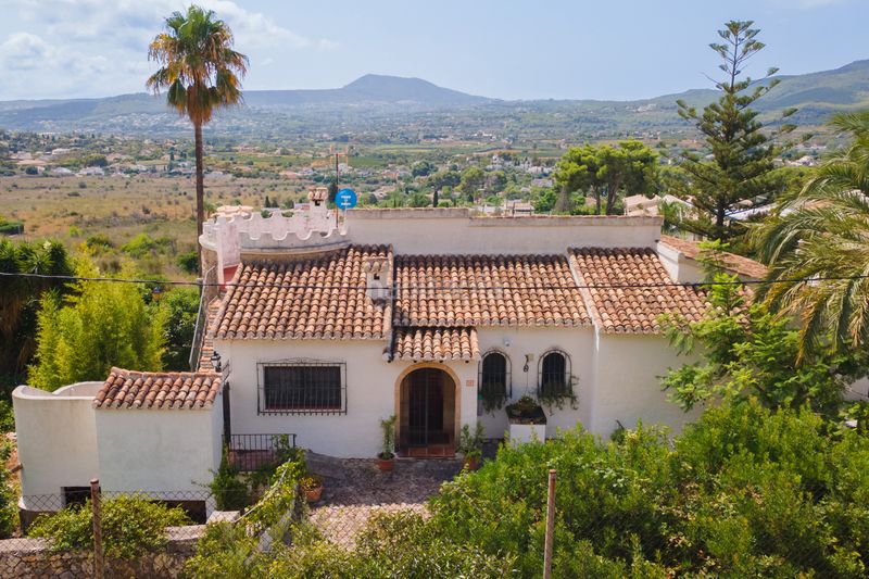 Foto d8a047cc-65be-48b3-bed4-631cf5c20d2e. Casa amb calefacció aparcament piscina a Montgó - Ermita Xàbia