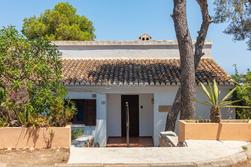 Foto 1ea82fb1-537f-47fd-a300-f0a64a17f5f6. Casa amb calefacció aparcament piscina a La Granadella - Costa Nova Xàbia