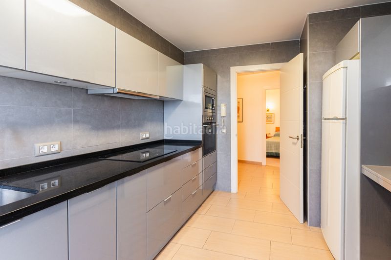 Foto 5c387cc7-7e26-486d-8e91-e7a1cc0d7ec2. Apartament amb aparcament a Puerto Xàbia