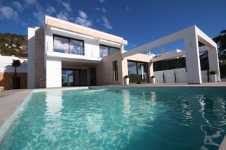 Casa en Partida Comunes-Adsubia. Villa de nueva construccin estilo moderno en rafalet en jvea