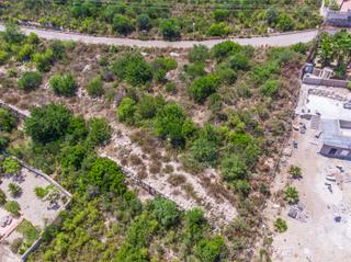 Terreny residencial a Partida Tosal - Zona dels Castellans. Parcela a la venta en jávea, en la zona de castellans . a un pas