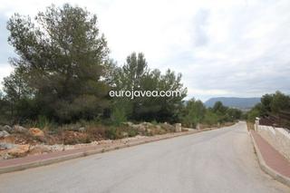 Wohngrundstück in Montgó - Ermita. Parcela comercial a la venta en la zona de montgó garroferal en