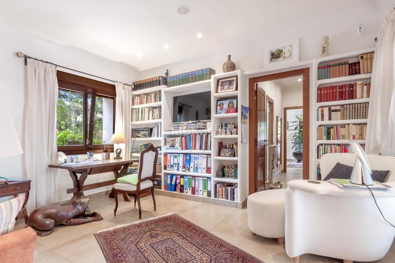 Foto 930449fc-b322-4e5d-8e71-b8ce8c020d9d. Haus in Puerto Xàbia