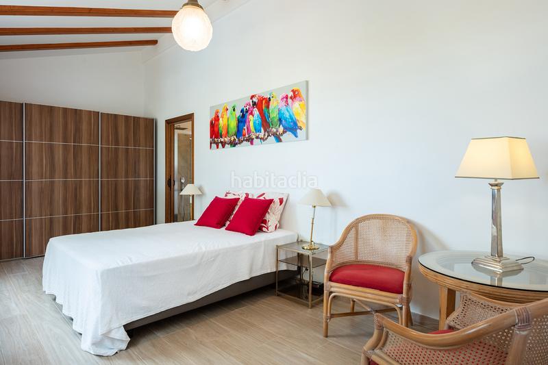 Foto 6459f378-3933-483a-b4d3-9b9793962e70. House with parking pool in La Granadella - Costa Nova Xàbia