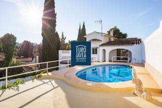 Casa a Partida Tosal - Zona dels Castellans. Villa a la venta en exclusiva en zona de castellans con vistas p