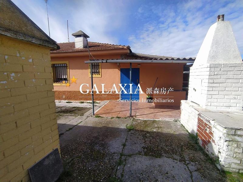 Foto 85dd094f-1654-4fc0-a6b9-03fb27d28bc3. Casa amb calefacció aparcament piscina a La Dehesa de Moratalaz Illescas