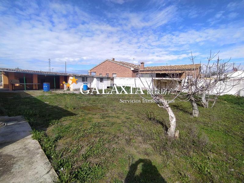 Foto ed6030a4-3a0c-4b2e-959b-d12ab6cfe34c. Casa amb calefacció aparcament piscina a La Dehesa de Moratalaz Illescas