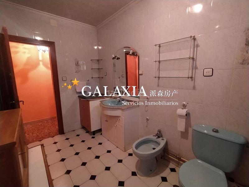 Foto f8c9c64c-260f-4383-87d1-6dd79995fa4c. Casa amb calefacció aparcament piscina a La Dehesa de Moratalaz Illescas