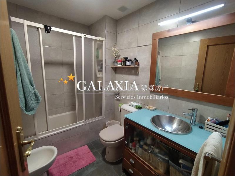 Foto 4ac58d7d-db28-42f2-bedd-5946f18c70e0. Casa adossada amb calefacció piscina a Restón I-Restón II Valdemoro