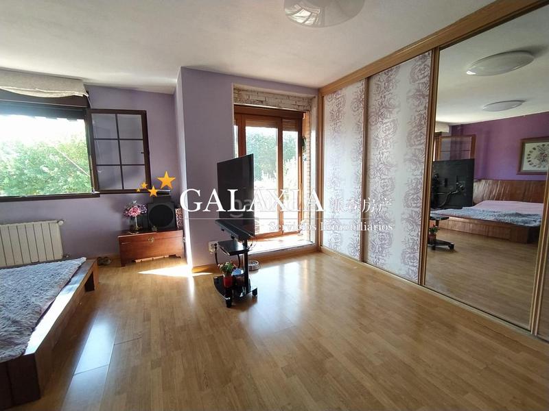 Foto f4f1d9ef-16c8-4e4a-beae-13ca2d055b35. Casa adossada amb calefacció piscina a Restón I-Restón II Valdemoro