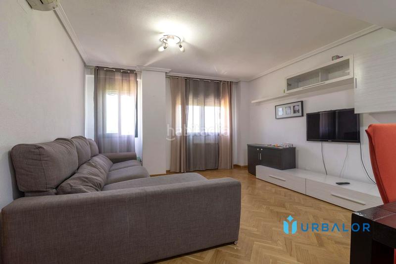 Foto 4b2ff52b-3677-48c0-ac28-88313d9edf06. Dúplex duplex de dos dormitorios con terraza en Parque Oeste-Fuente Cisneros Alcorcón