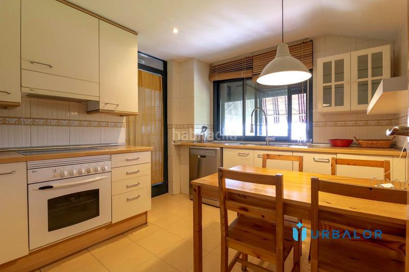 Foto 5188d61a-ba6c-4135-be53-e7bb20e7e744. Dúplex duplex de dos dormitorios con terraza en Parque Oeste-Fuente Cisneros Alcorcón
