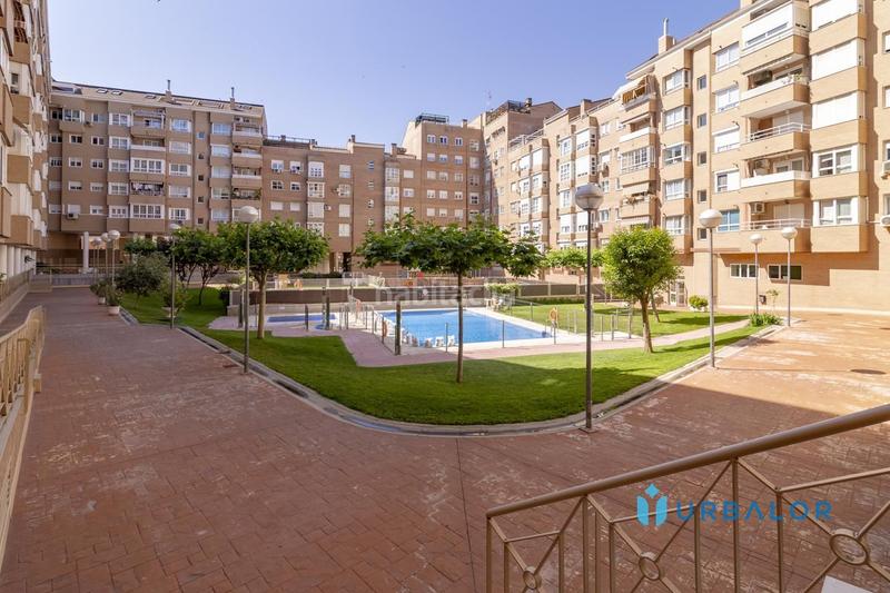 Foto 075c7a7f-78a3-4256-ae9e-96a560438c6d. Dúplex amb calefacció piscina a Prado de Santo Domingo Alcorcón