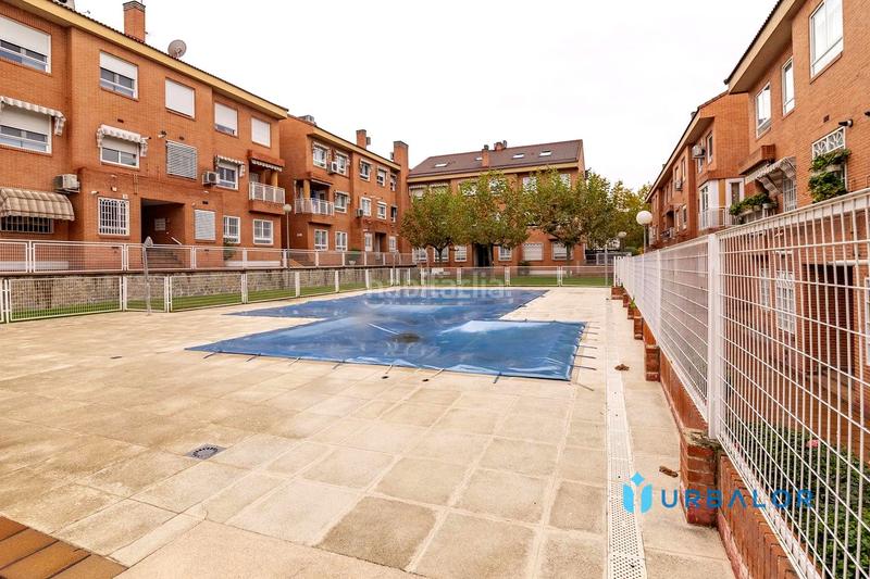 Foto 3488a682-cf93-4ecf-8b30-6abfb4c0d6d9. Duplex con riscaldamento parcheggio piscina in Prado de Santo Domingo Alcorcón