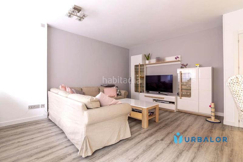 Foto d9148dd8-90c6-4761-9419-3c57c660455c. Duplex con riscaldamento parcheggio piscina in Prado de Santo Domingo Alcorcón