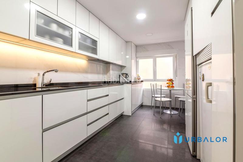 Foto ed8ebba2-7373-494c-8072-5f5a7349efa4. Duplex con riscaldamento parcheggio piscina in Prado de Santo Domingo Alcorcón