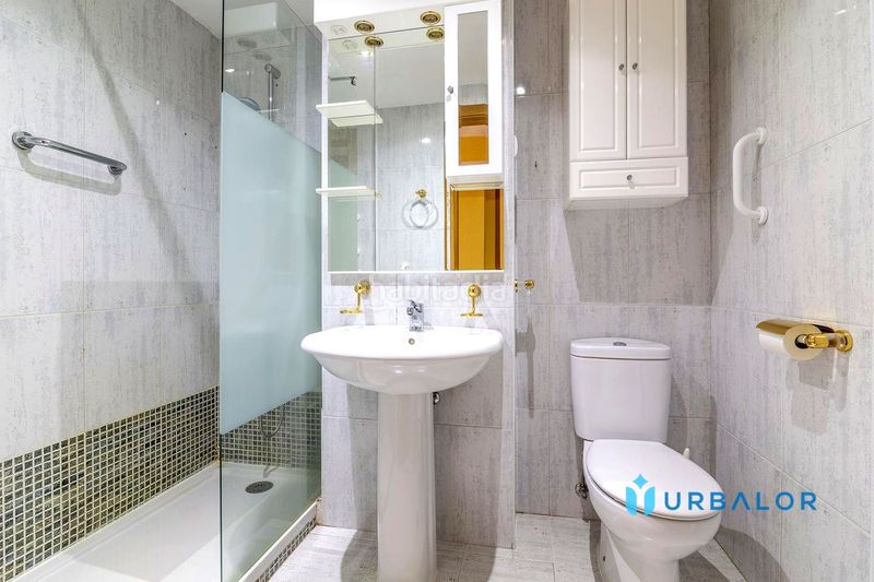 Foto 7024c468-3dba-46d4-82aa-2e9f1776610e. Pis amb calefacció aparcament piscina a Prado de Santo Domingo Alcorcón