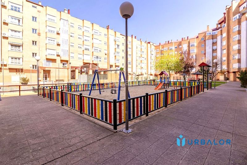 Foto 9e10e520-0c26-467e-833a-793392baf967. Pis amb calefacció aparcament piscina a Prado de Santo Domingo Alcorcón