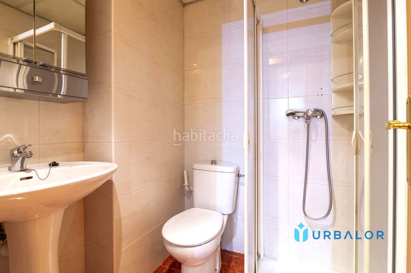 Foto d3fafad6-e72f-4a9e-ab28-6a2afa94730b. Pis amb calefacció aparcament piscina a Prado de Santo Domingo Alcorcón