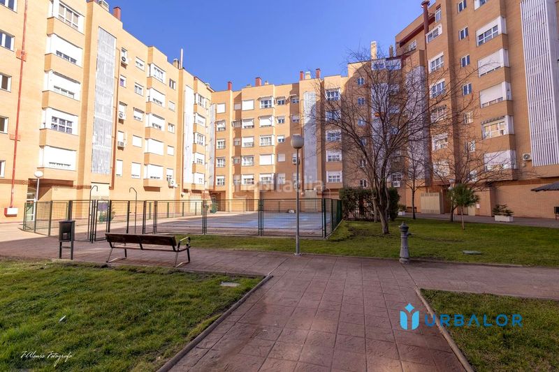 Foto e6f33c5b-da7c-43c5-ad1e-9f306f7cfacf. Pis amb calefacció aparcament piscina a Prado de Santo Domingo Alcorcón