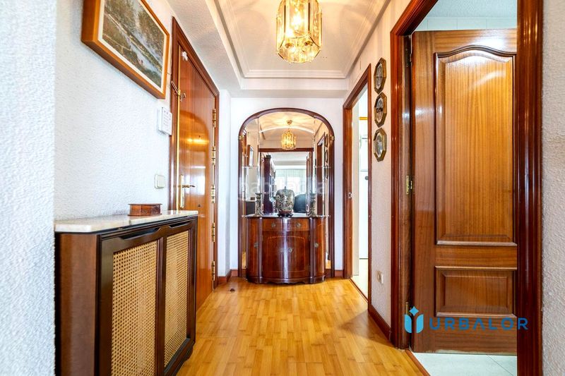 Foto 2b1dc536-189b-452e-952c-ccdf536819de. Pis amb calefacció aparcament a Aluche Madrid