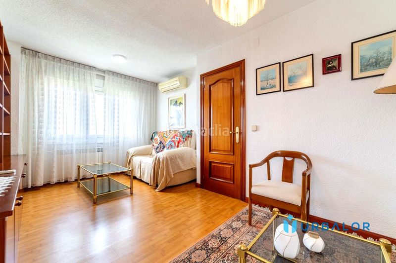 Foto e4f2dd1a-1f21-474d-9f28-ebf6201e8acf. Pis amb calefacció aparcament a Aluche Madrid