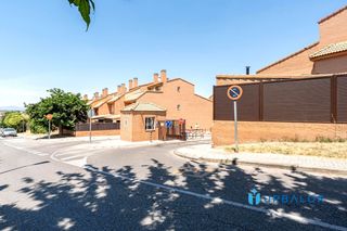 Semi detached house  De los fresnos