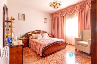 Etagenwohnung  Portugal. Piso de 3 dormitorios, garaje en centro alcorcón