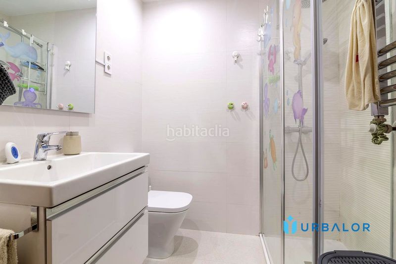 Foto e83896c9-5f50-4d64-b3c2-b08af796a4ff. Pis amb calefacció aparcament piscina a Prado de Santo Domingo Alcorcón