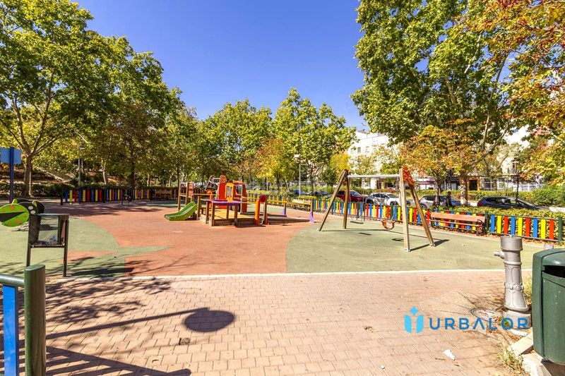 Foto a356045d-2951-411b-802c-ca5697f9a251. Ground floor with heating in Pueblo Nuevo Madrid