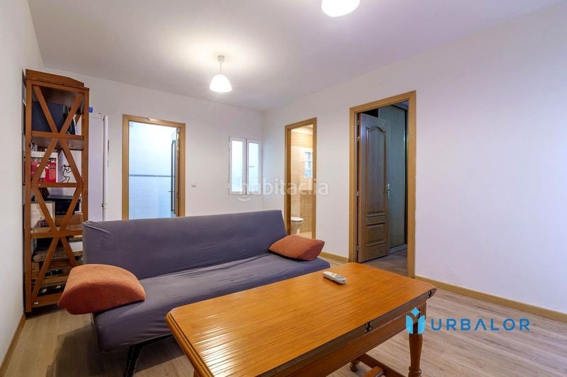Foto a9ea7a18-161e-43ba-8027-41d84e3fcbe2. Ground floor with heating in Pueblo Nuevo Madrid