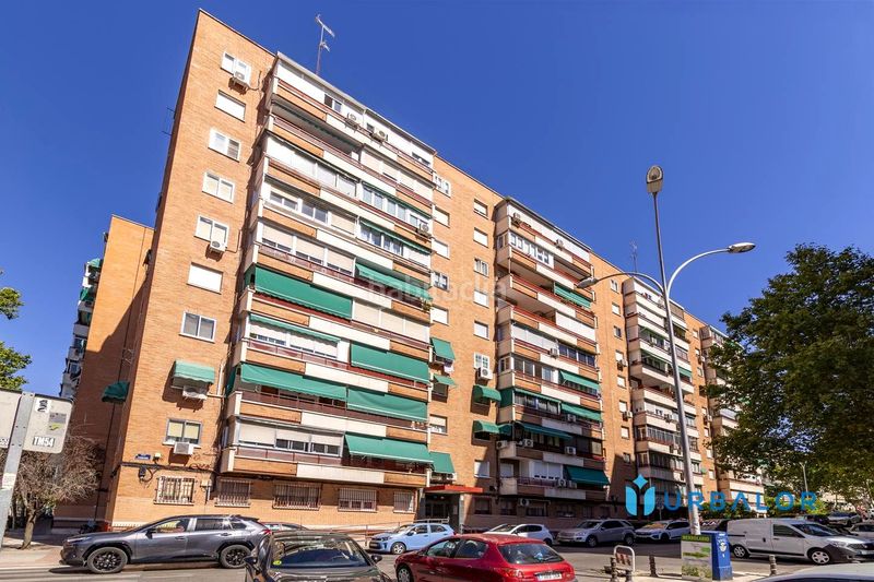 Foto a612623e-73f4-4486-a91b-965564fad9a2. Pis amb piscina a Zona Renfe Alcorcón