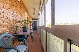 Flat  Calle del mar de aral. Piso de tres dormitorios con terraza en hortaleza