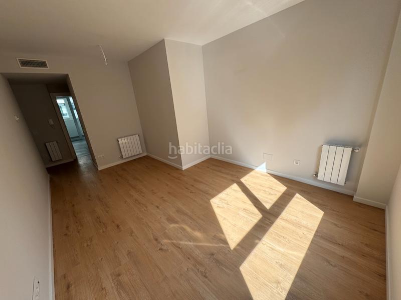 Foto fa65cd8a-e862-4a3d-b925-5b32b8ddc0c5. Appartamento con riscaldamento parcheggio piscina in Madrid