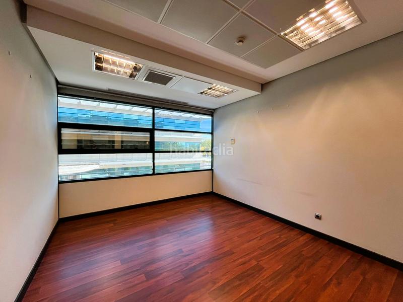 Foto 1eed7fef-20e8-4479-a1e1-f66a7128c9c8. Lloguer oficina amb calefacció aparcament a El Pinar-Punta Galea Rozas de Madrid (Las)