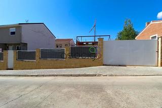 Terreny residencial en Cabanillas del Campo. Parcela para chalet pareado en cabanillas, junto avenida almendr