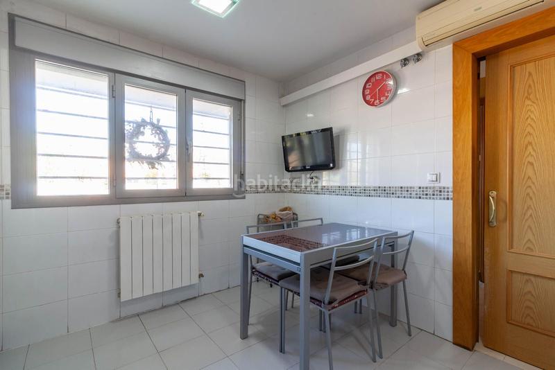 Foto 3ae9eb75-caf3-4fd0-a4aa-5b35b336adca. Maison jumelée avec chauffage parking dans Las Lomas-Salinera-La Muñeca Guadalajara