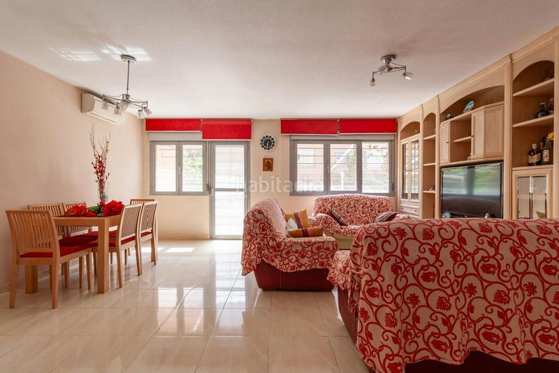 Foto 4bbc5ebc-75b5-4a2c-a94e-99066026ecb4. Maison jumelée avec chauffage parking dans Las Lomas-Salinera-La Muñeca Guadalajara