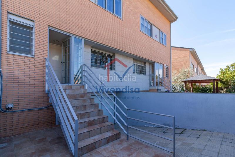 Foto 6acc1c42-b6bc-4a71-8514-b3aa5288baa0. Maison jumelée avec chauffage parking dans Las Lomas-Salinera-La Muñeca Guadalajara