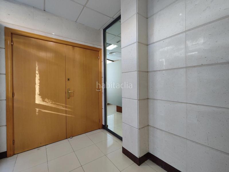 Foto 06366dc1-7b21-4f03-b1b2-c8a237bc6ac9. Locale commerciale in Cabanillas del Campo