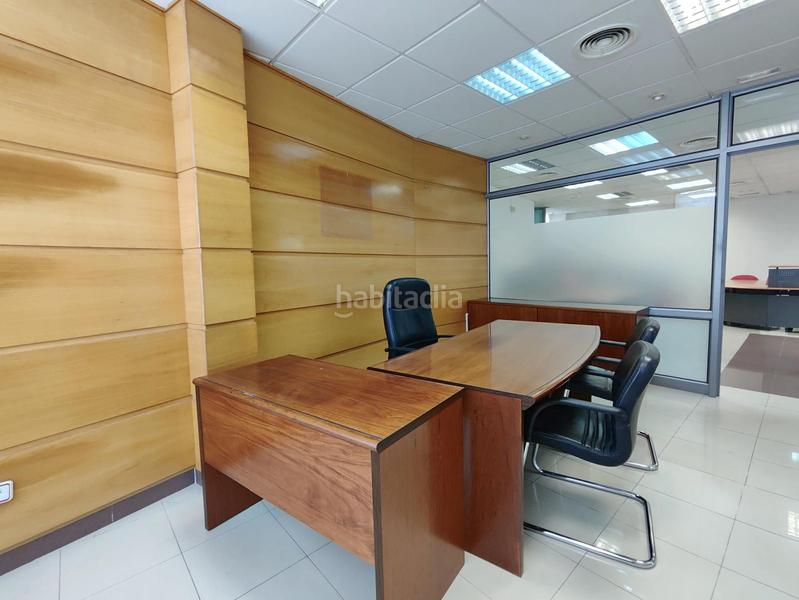 Foto 89a5ba20-bbe3-48ef-98a4-52cd72152564. Locale commerciale in Cabanillas del Campo