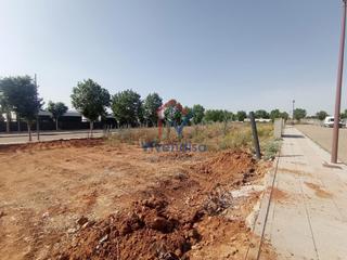 Finca rústica a Sauca 18. Parcela de 250m cerca del mercadona de cabanillas