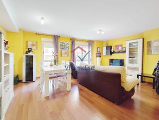 Piso  Cuenca. Piso de 2 dormitorios y 2 baños con ascensor  centro de cabanill